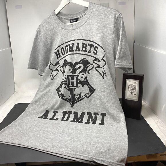 HOGWARTS ALUMNI T-SHIRT NEW - Picture 9 of 12